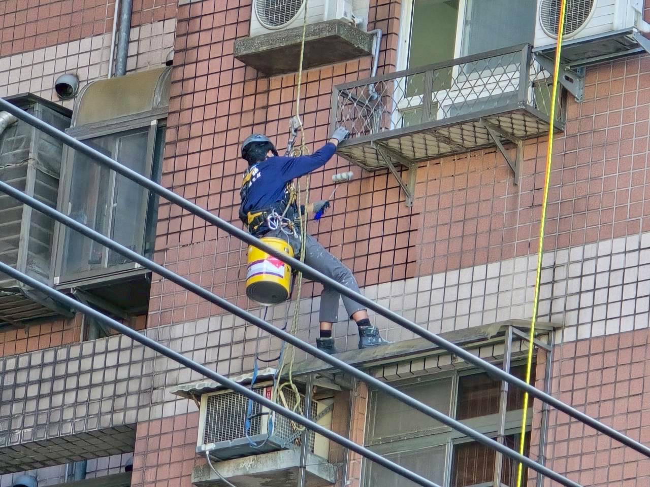 外牆防水漆施作