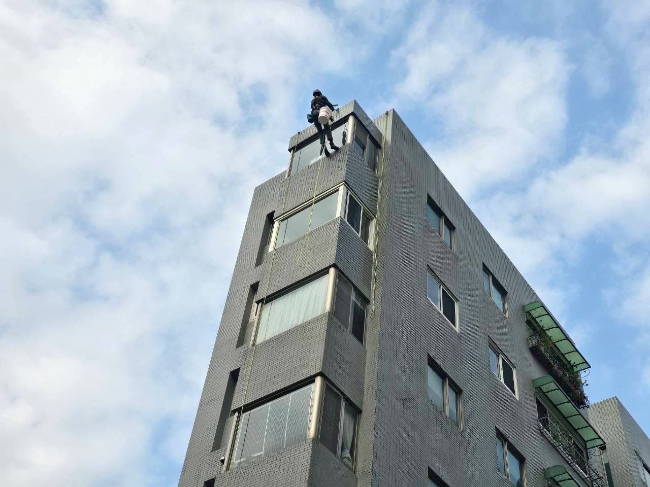 外牆防水漆施作